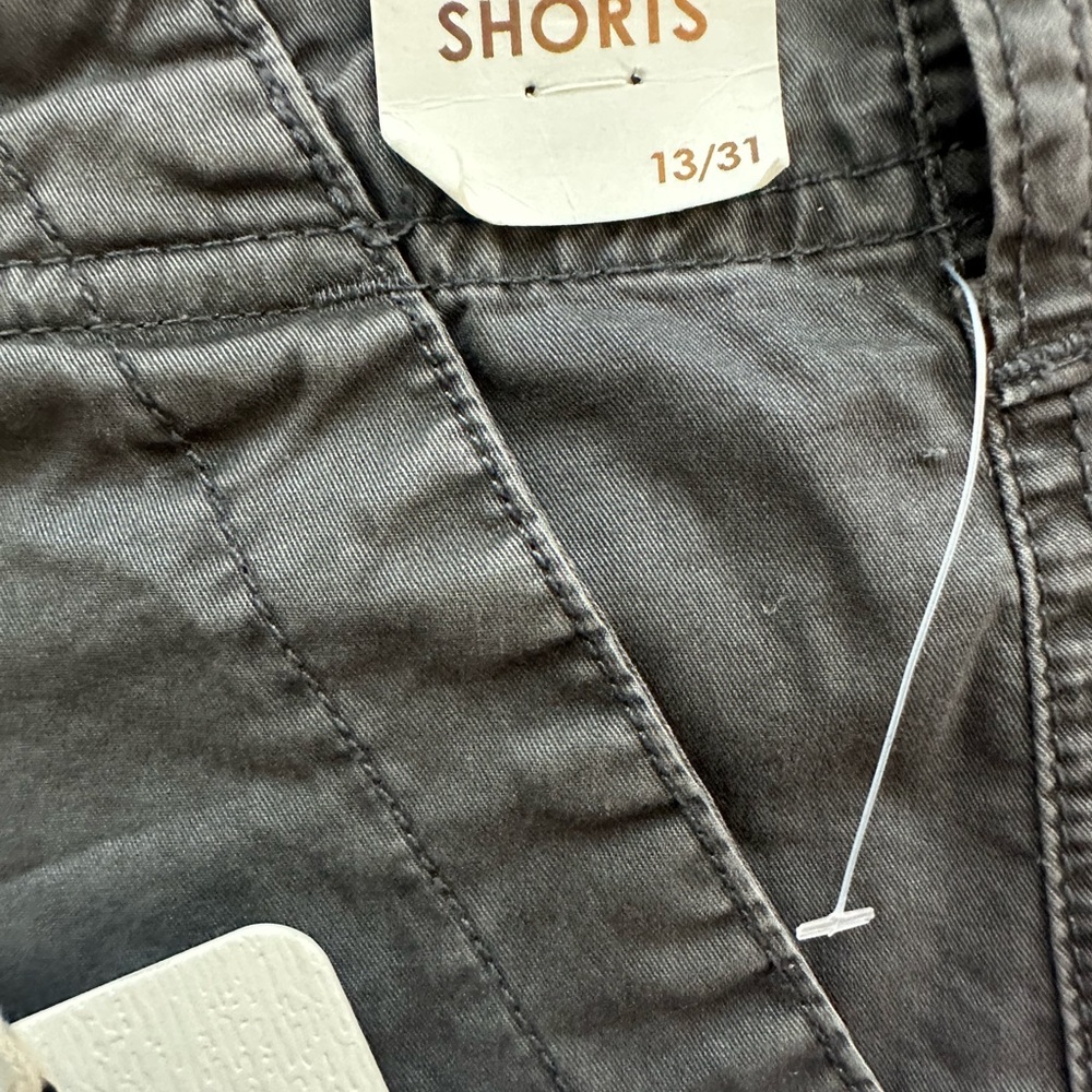 🆕Witty Fox Mid Rise Utility Shorts - Picture 8 of 12